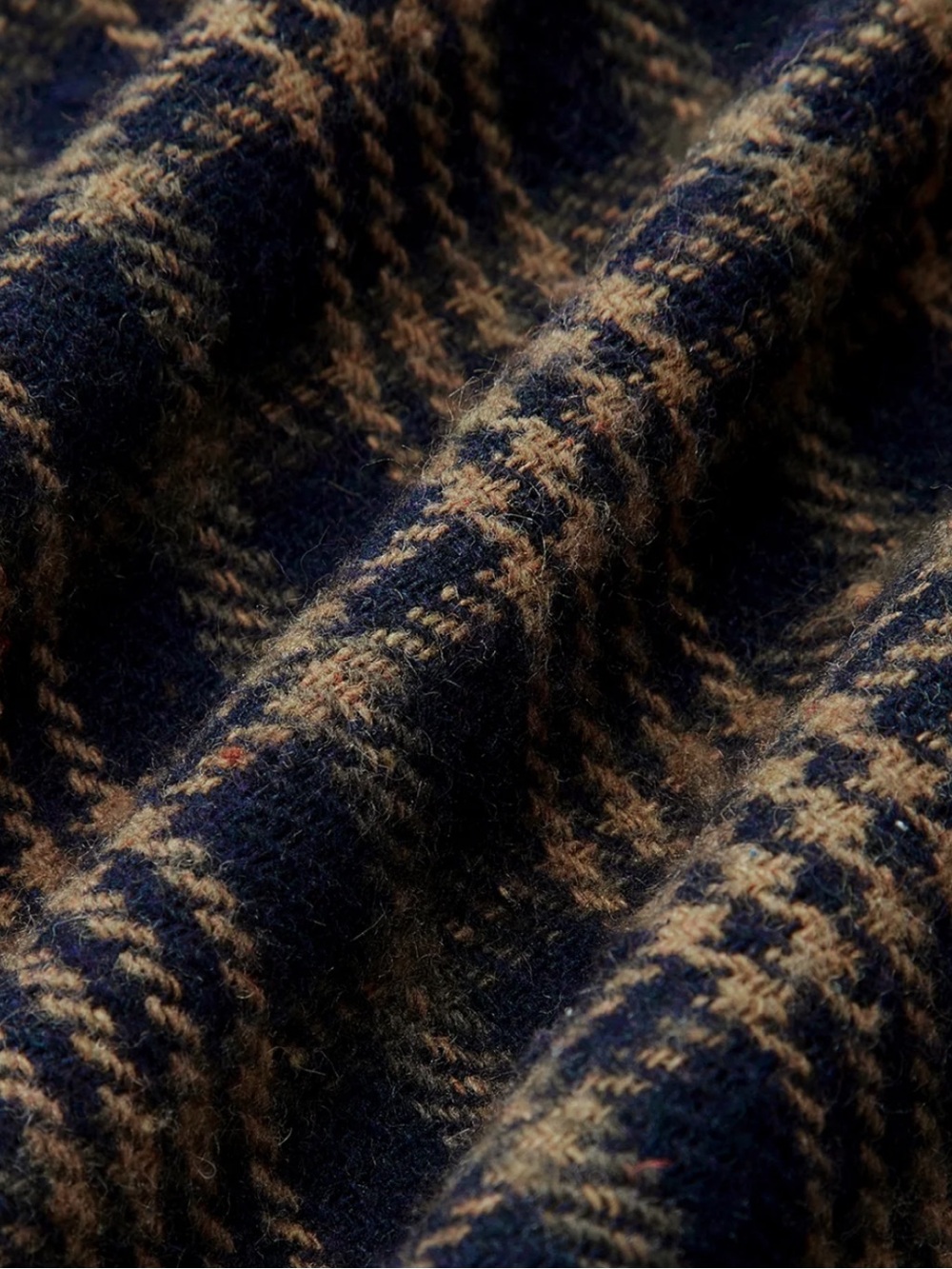 Commense Wide-Leg Plaid Trousers with Belt - Navy & Tan Large - Picture 2 of 3